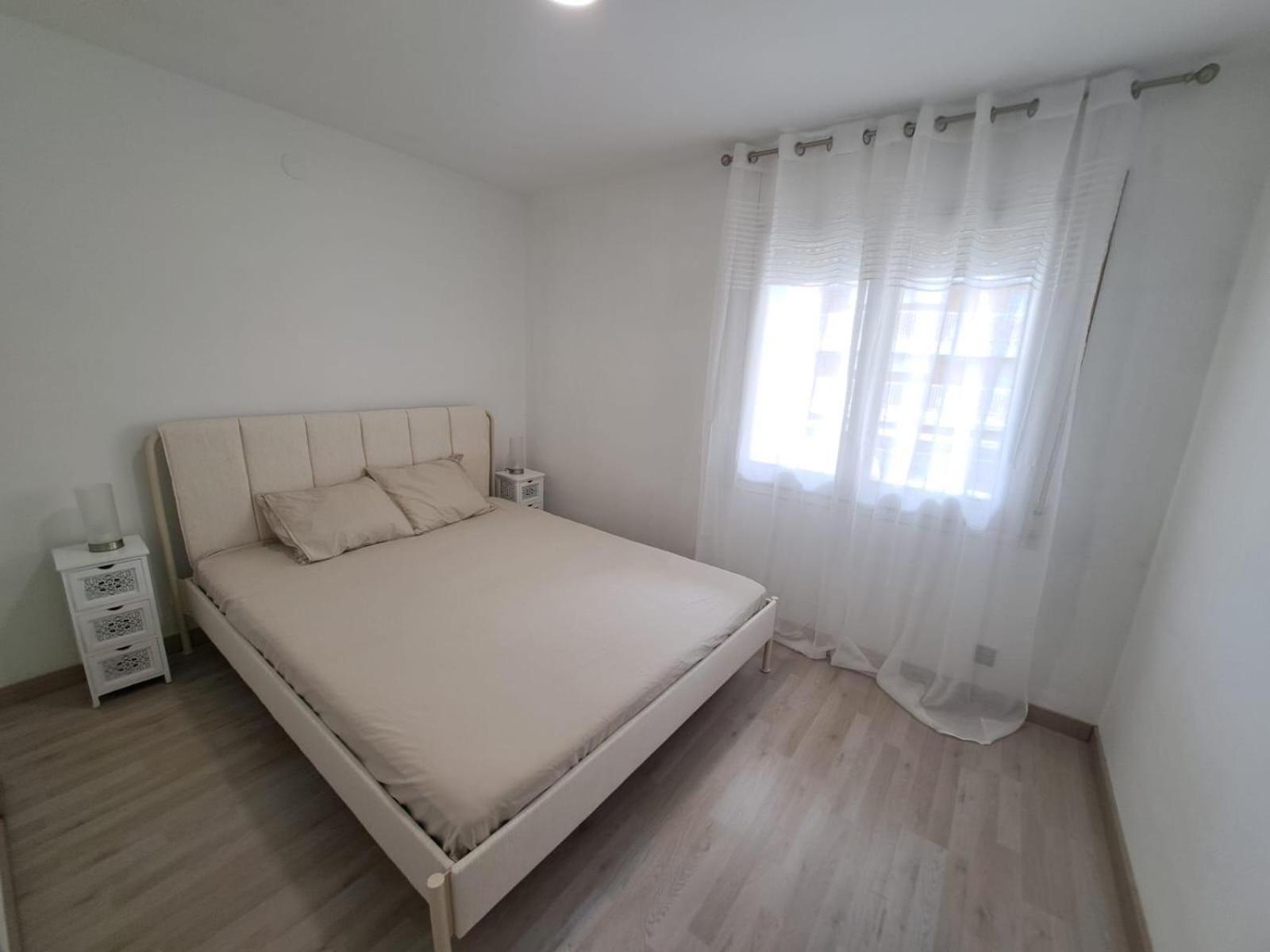 Bahia Dorada Apartman Salou Kültér fotó